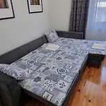 Apartament Slavyanska 11 *